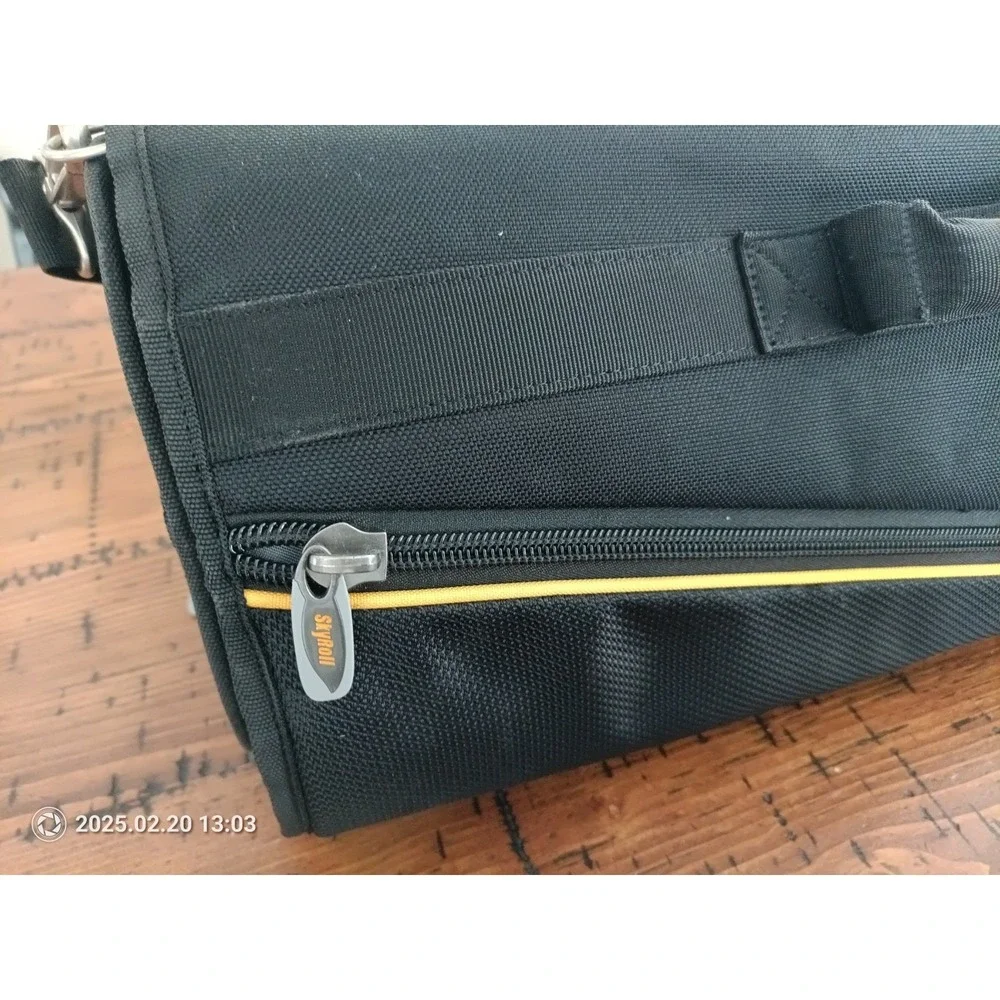 SkyRoll Black Nylon Garment Bag Compact Suit Travel Roll-Up Carry-On Luggage